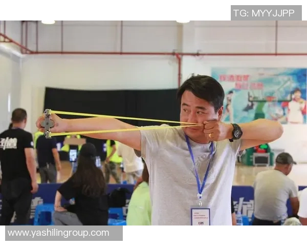 竞技赛场上风云激荡，各路高手竞技比拼谁能笑傲群雄再创辉煌